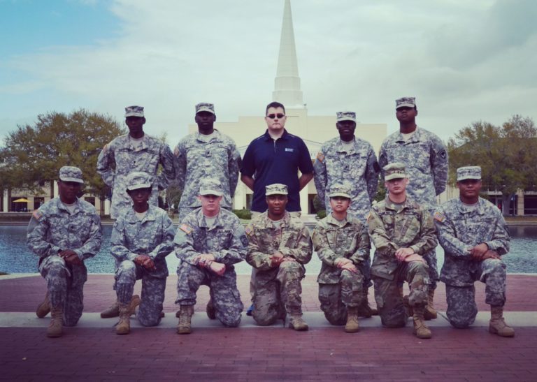 Our Review of Military Scholarships for Veterans, Dependents, Children and Spouses