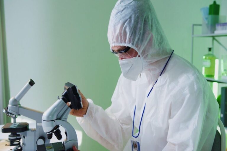 Top 5 Online Chemistry Courses for College Credit